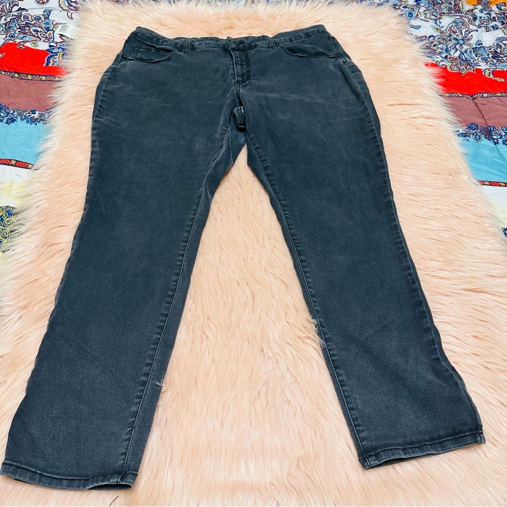 Pure Energy Plus Black Skinny Jeans. Size 22W